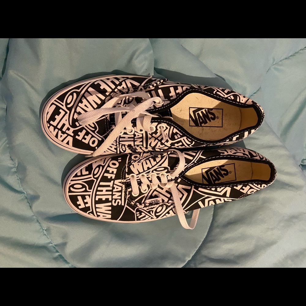 Vans Unisex sneakers.